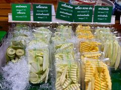 -席娜卡琳火车铁道夜市