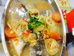 -明记烧鱼美味店