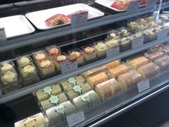 -红宝石·鲜奶小方·海派西点房(丰庄店)