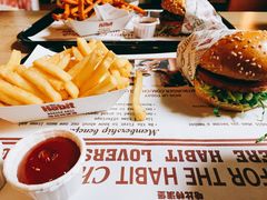 -The Habit Burger Grill 哈比特汉堡(复兴soho店)