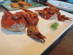 脆皮乳鸽-新荣记(BFC外滩金融中心店)