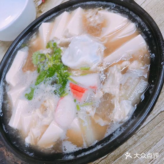 老何烧烤砂锅店(万新村店)