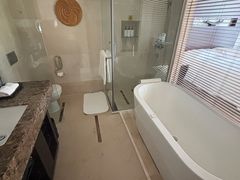 -青岛海尔洲际酒店