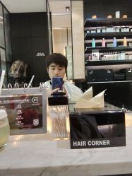 -HAIR CORNER