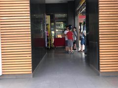 门面-麦当劳(龙洞店)