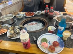 -锤头鲨毛肚海鲜烤肉自助餐厅(国购广场店)