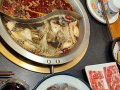 -沸炉重庆老火锅(军事博物馆店)