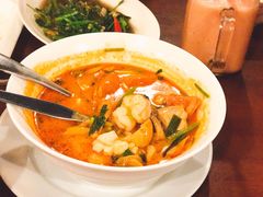-Dang restaurant (patong phuket)