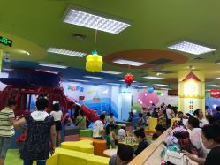 -莫莉幻想儿童乐园(哈尔滨王府井店)