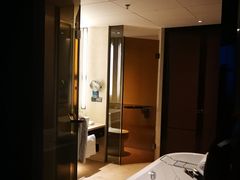 -三亚湾海居铂尔曼度假酒店