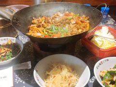 -富正毅三下锅·湘西韵味(天门山索道店)