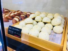 -啊噗吐呦现场烘焙(麦凯乐店)