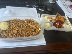 特色焖面-小六汤包砂煲菜(文景路店)