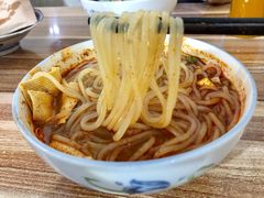 麻辣米线-老字号杨坡红油米线腊汁肉夹馍(东四道巷店)