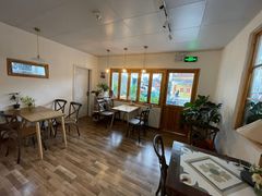 -In Cafe隐食研室