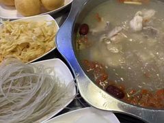 -光头药膳鸡(莱茵小镇店)