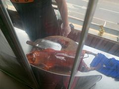 -东方之猪四更烤乳猪(金垦总店)
