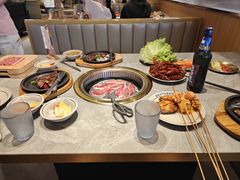 -享遇.锅姥姥牛排海鲜自助(小寨店)