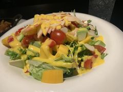 田园色拉佐凯撒酱-C&R西班牙餐厅