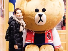 -LINE FRIENDS Garosu-gil Flagship Store
