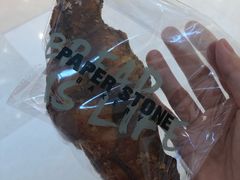 焦糖牛角包-PAPER STONE BAKERY(天环店)