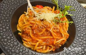 Classic Italian Cheese Meat Sauce Pasta