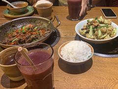 -吃饭皇帝大土家民族菜(正大广场店)