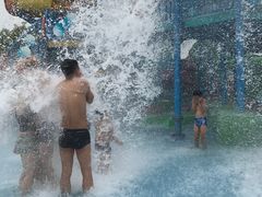 -欢乐水魔方水世界