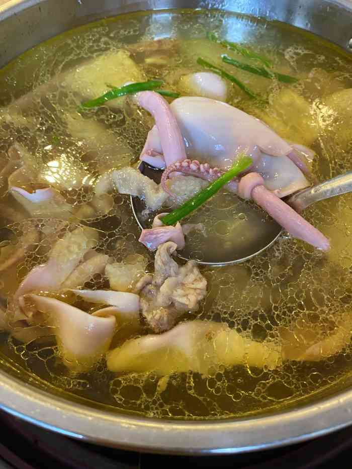 王记贵阳第一家鱿鱼炖土鸡(未来方舟店)-"跟同事们一起去吃过两次,每