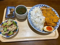 咖喱酥排饭定食-肥朵食堂(带梦胡同店)