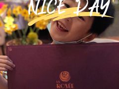 -查特花园美食广场(西单大悦城店)