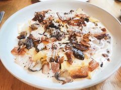 -ROAST coffee & eatery