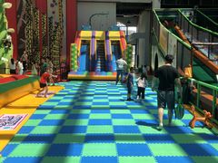 -蒙特利亲子乐园