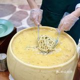 向大家郑重宣布，这家也式餐厅真的好吃疯啦！