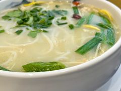 过桥米线-蝴蝶泉宾馆-中餐厅