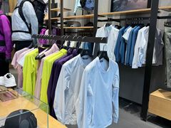 -ARC'TERYX始祖鸟(奕欧莱奥特莱斯店)