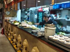 自助取餐区-年巴羊肉铺老铜锅(梅江店)