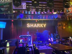 -鲨鱼美式餐厅酒吧Sharky