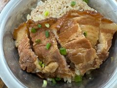 -梁阿婆廿年老牌扣肉糯米饭