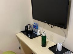 -华艺酒店(文化宫地铁站店)