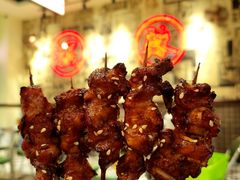 -何妹湿辣牛肉·粤式烧烤砂煲(桂雅路店)