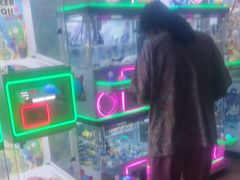 -涨巢·潮玩水疗局