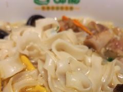 -呷佬·长沙手工米粉(金沙江路店)