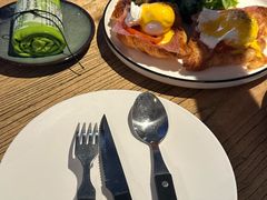 -Common Table · Brunch & Coffee