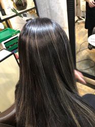 -艺格造型染发烫发