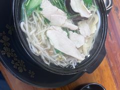 -丽虹云南过桥米线(兴工街店)