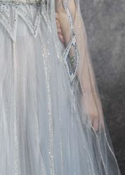 -艾米丽婚纱礼服