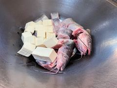 专注十年铁锅炖鱼-老刘生态大鱼坊铁锅炖鱼(赛马场店)