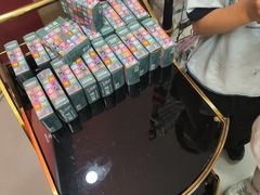 -芝小官毛肚火锅海鲜自助(苏州吴江区万宝店)