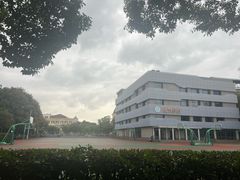 -金陵中学(河西分校)